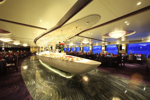 Riviera Travel Century Legend Dining Hall ©Century River Cruises.jpg